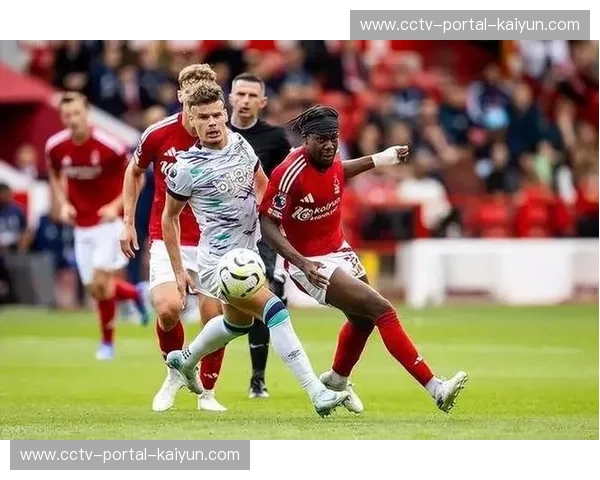 诺丁汉森林0-0狼队互交白卷，保级形势依然严峻