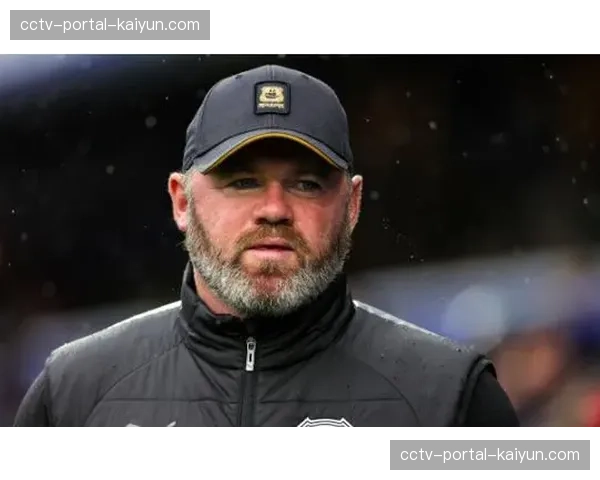 特写：转型之路——前英格兰队长鲁尼率领英冠球队普利茅斯成功保级后的更衣室演讲